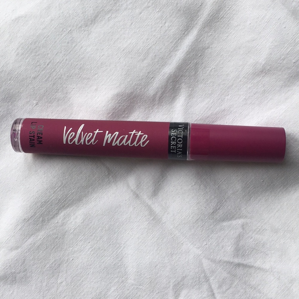 BOGO FREE VS Velvet Matte Cream Lip Stain